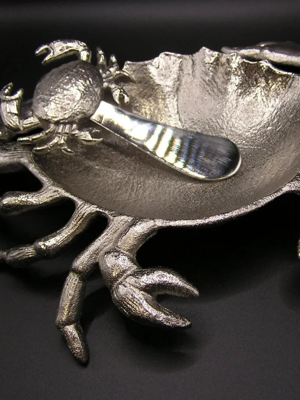 Crab Condiment Dish and Spreader